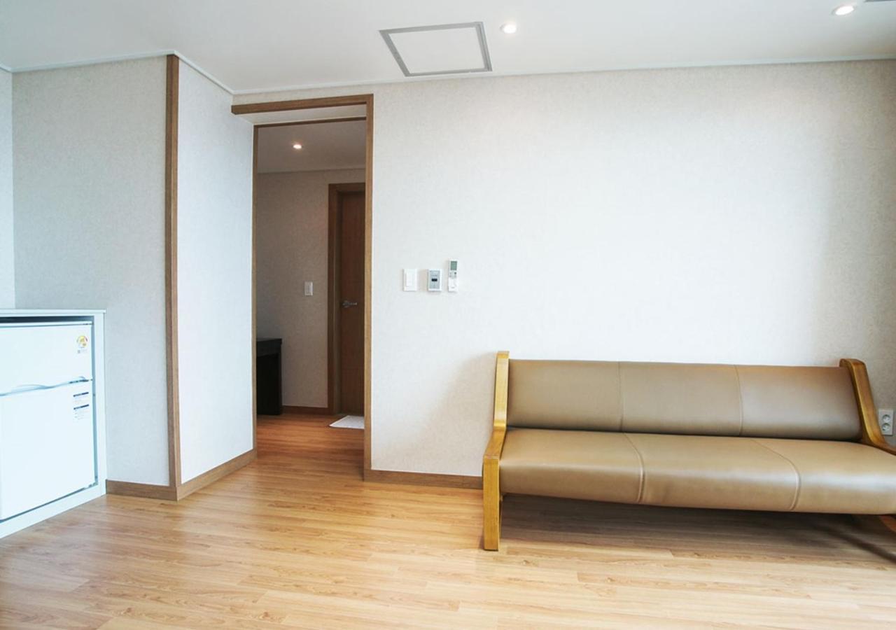 Iris Hotel Seogwipo Luaran gambar