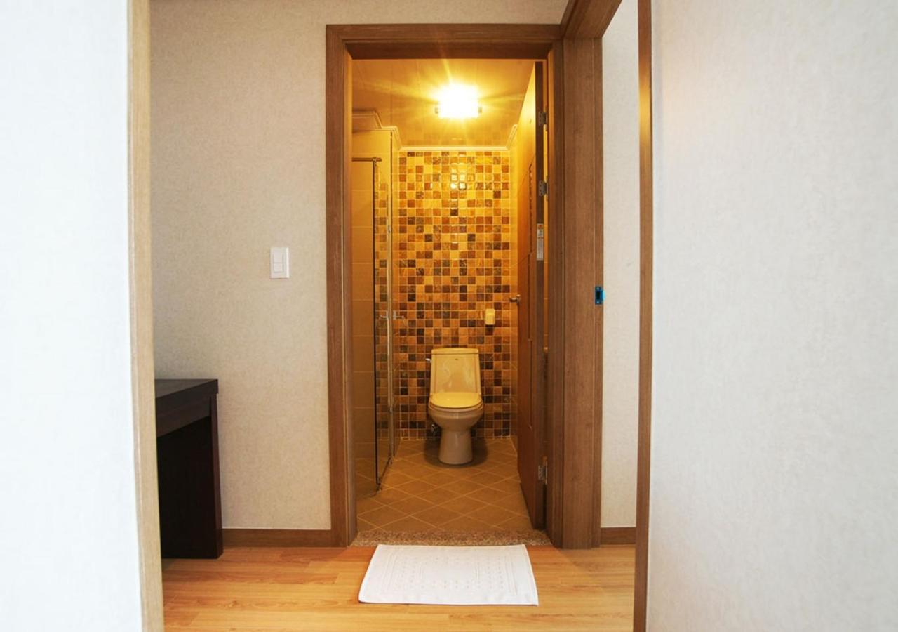 Iris Hotel Seogwipo Luaran gambar