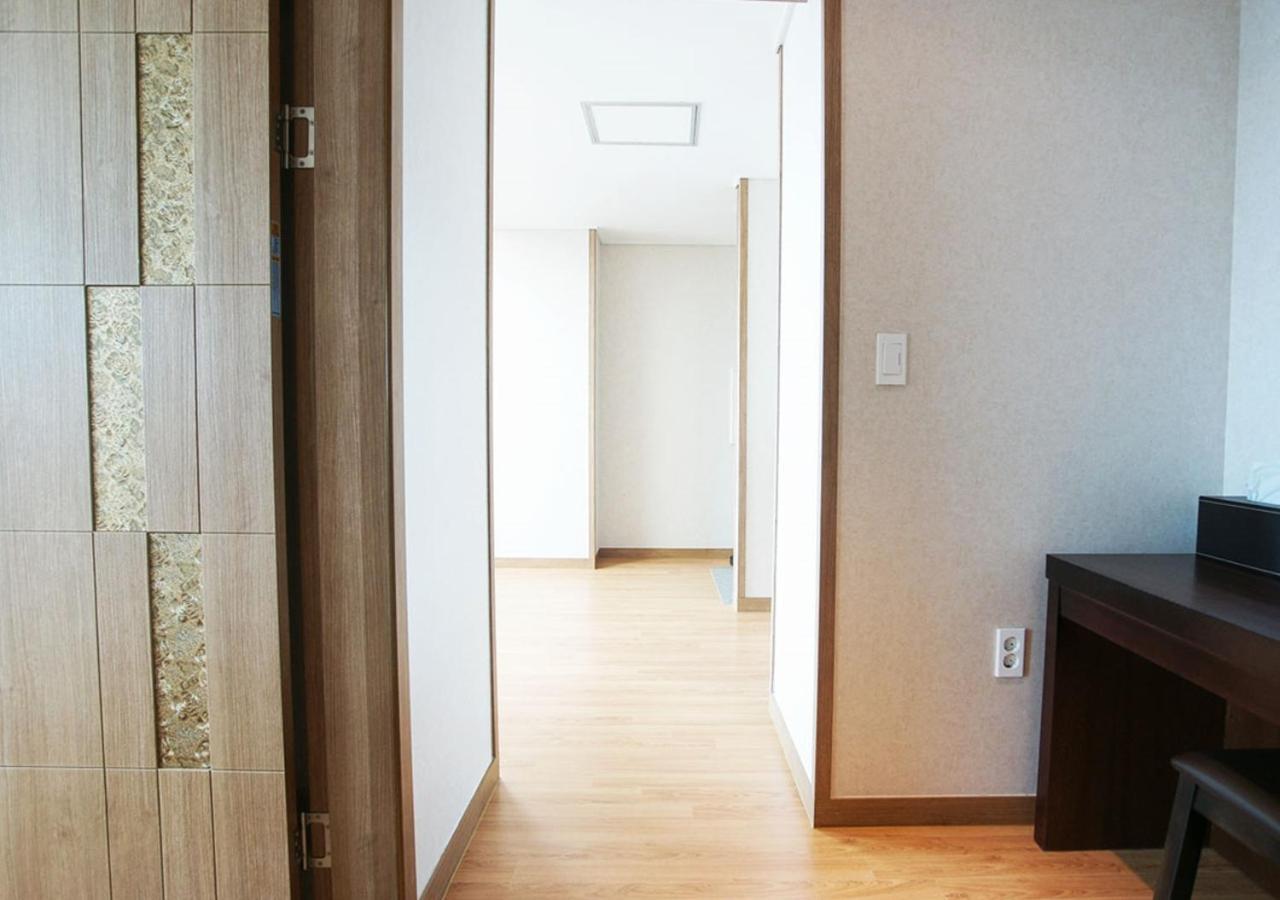 Iris Hotel Seogwipo Luaran gambar